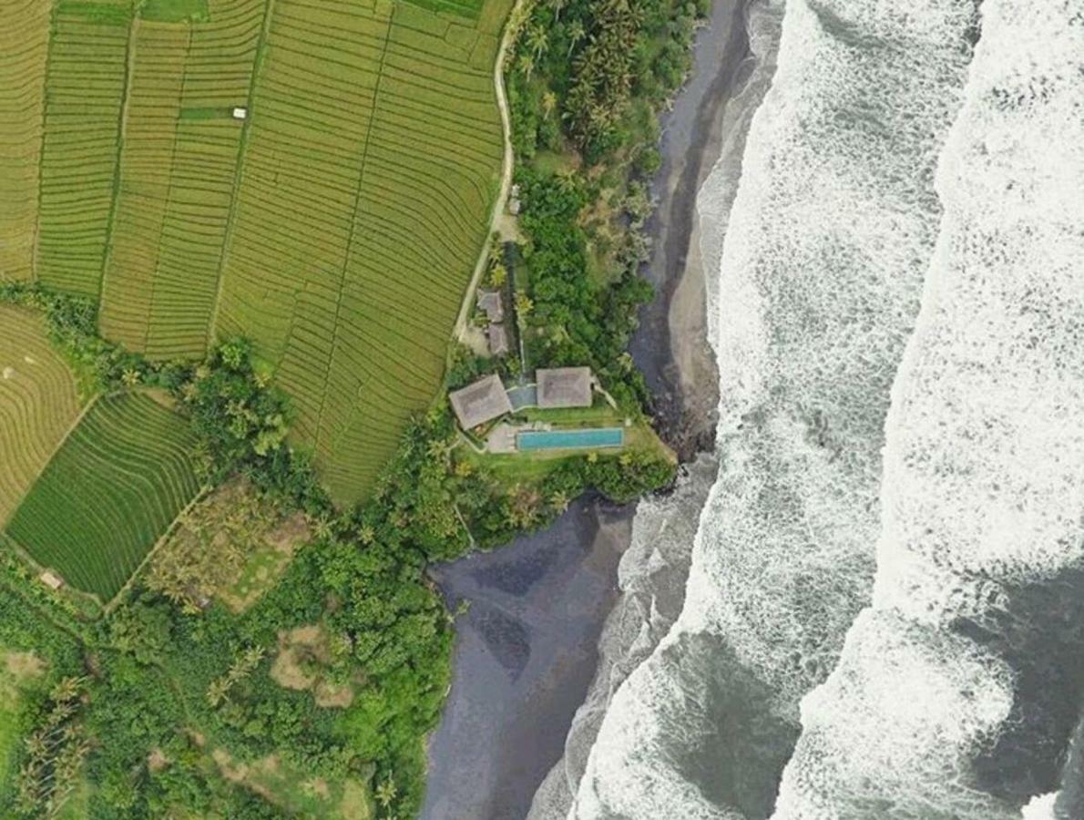 Bulung Daya Beach Villa Retreat Antasari Exterior foto